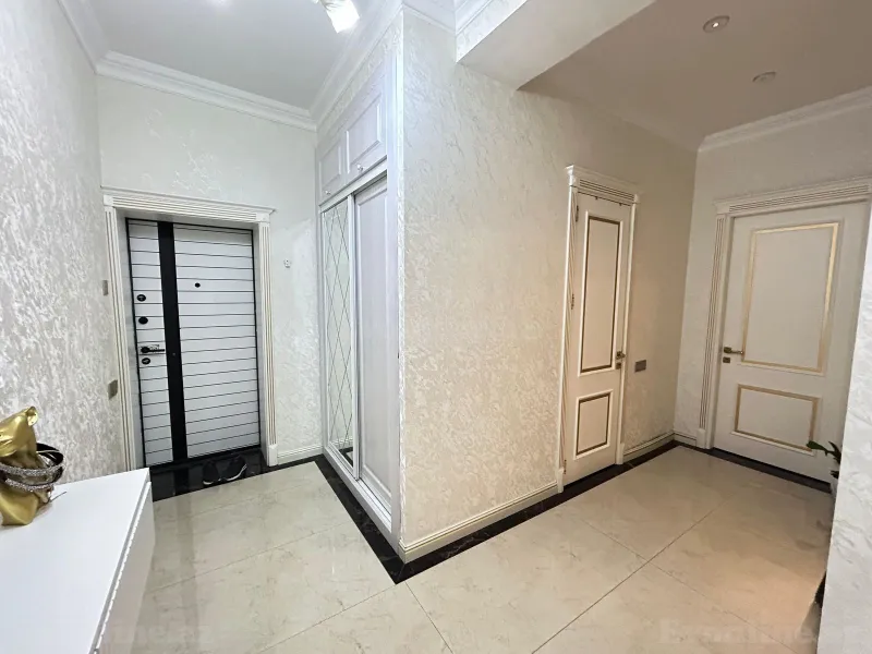 Kirayə verilir 2 otaqlı Mənzil Yeni tikili 80 m² Bakı, Nizami r., Neftçilər m — Mənzil, Bakı (8)