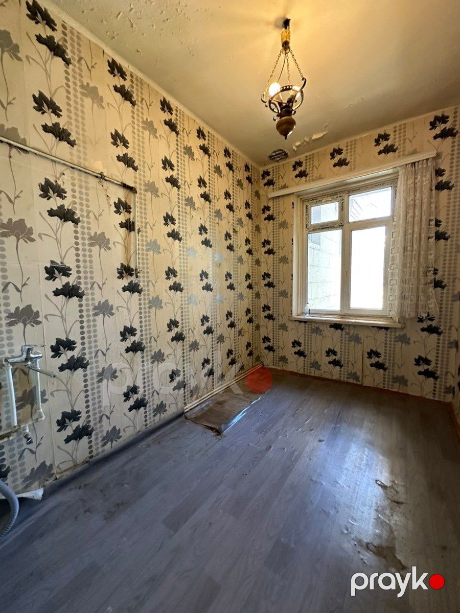Satılır 2 otaqlı köhnə tikili 60 m² — Mənzil, Bakı (9)