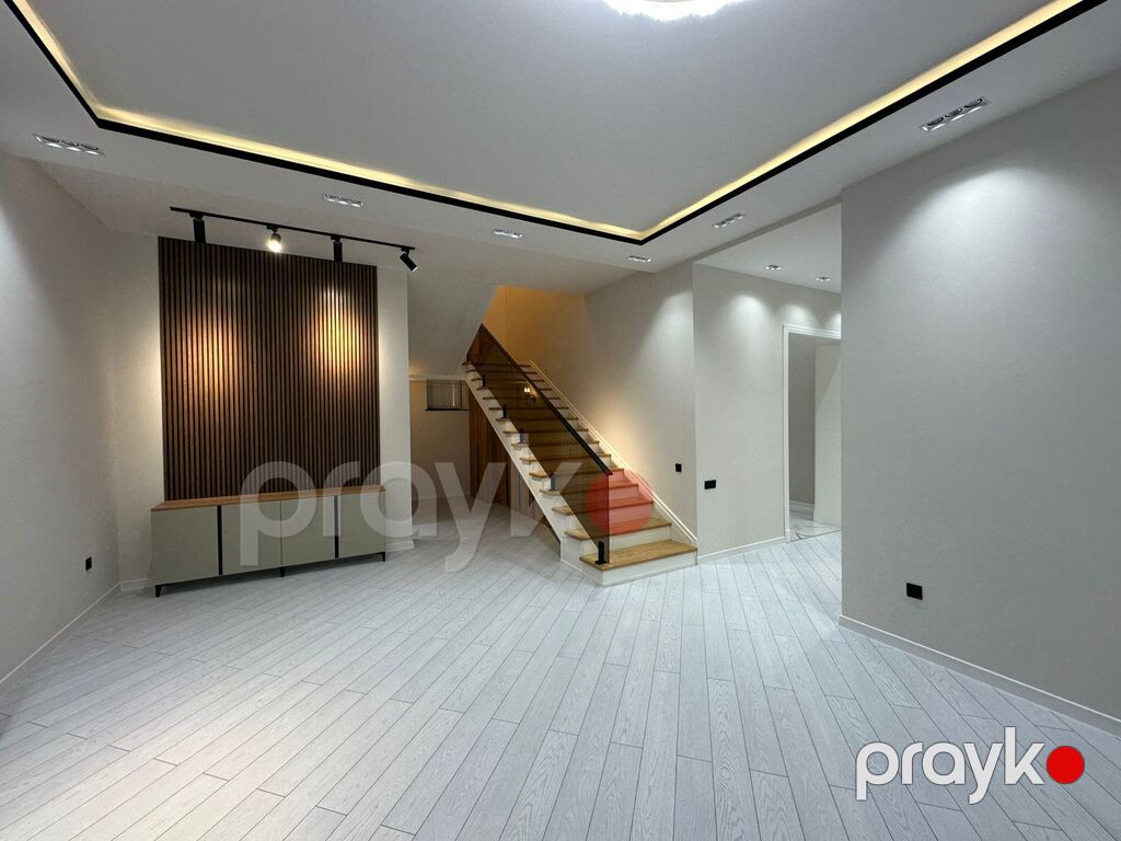 Satılır 5 otaqlı həyət evi/bağ evi 220 m² — Ev, villa, Bakı (11)
