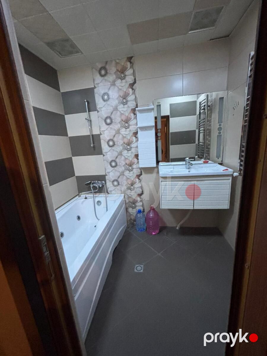 Satılır 3 otaqlı yeni tikili 135 m² — Mənzil, Bakı (4)