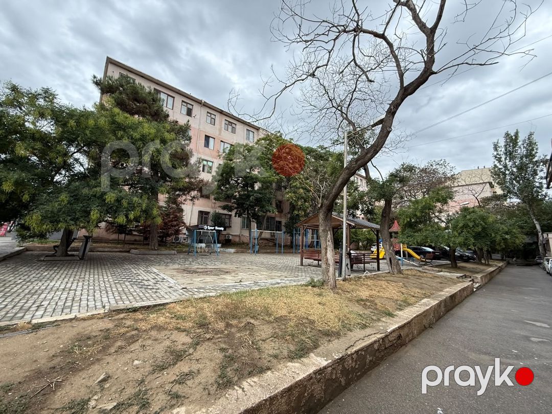 Satılır 2 otaqlı köhnə tikili 44 m² — Mənzil, Bakı (2)