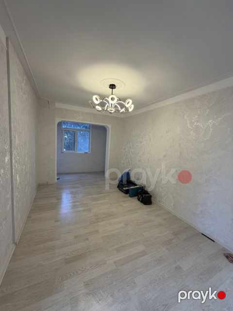 Satılır 2 otaqlı köhnə tikili 45 m² — Bakı