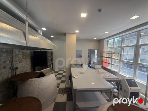 Satılır obyekt 72 m² — Bakı