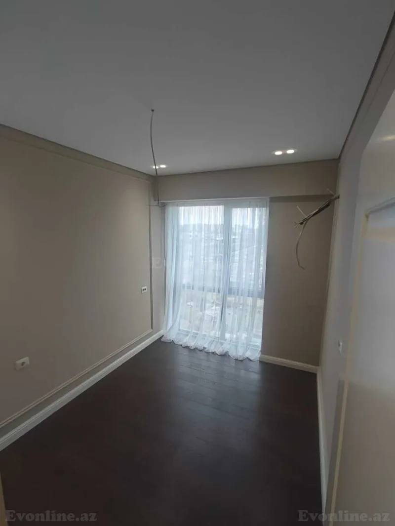 Kirayə verilir 4 otaqlı Mənzil Yeni tikili 129 m² Bakı, Nərimanov r., Bakmil m — Mənzil, Bakı (7)