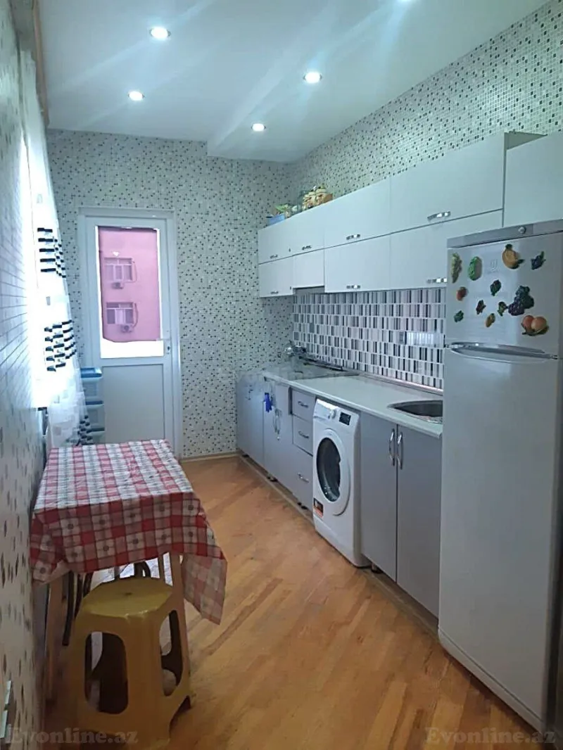 Kirayə verilir 2 otaqlı Mənzil Yeni tikili 100 m² Bakı, Yasamal r., İnşaatçılar m — Mənzil, Bakı (5)