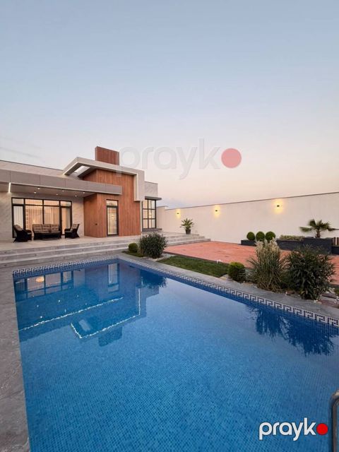 Satılır 4 otaqlı həyət evi/bağ evi 170 m² — Bakı