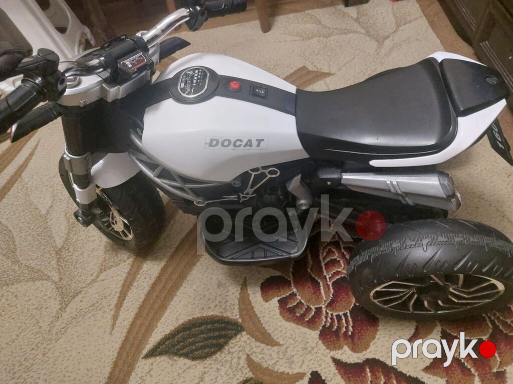 Uşaq üçün elektrikli üçtəkərli motosiklet çox yaxsı vəziyətdədir cox — Oyuncaq nəqliyyatı, Bakı (5)