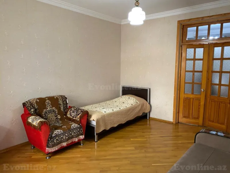 Kirayə verilir 5 otaqlı Mənzil Köhnə tikili 140 m² Bakı, Nəsimi r — Mənzil, Bakı (3)