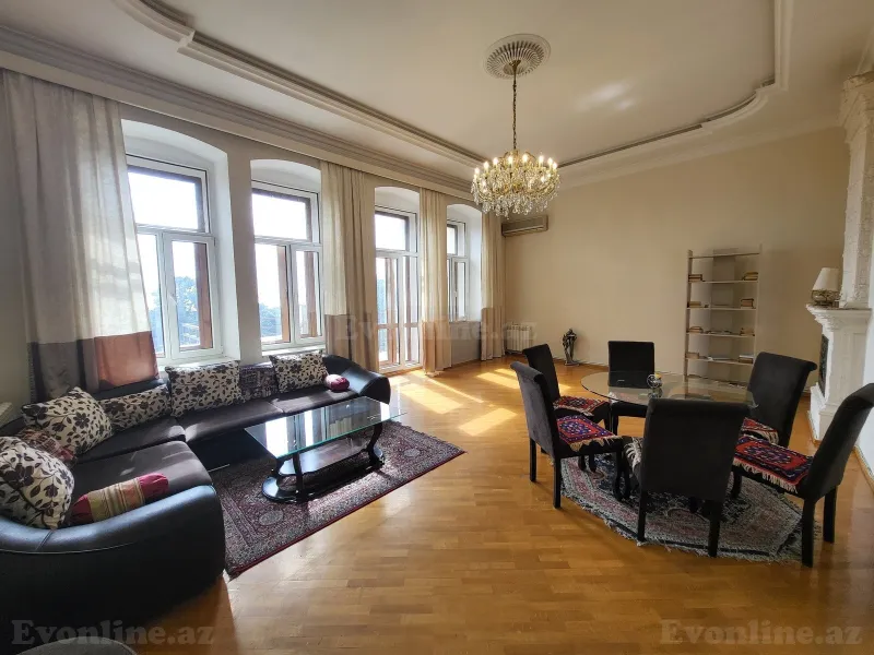 Kirayə verilir Ofis 180 m² Bakı, Səbail r., 28 May m — Bakı