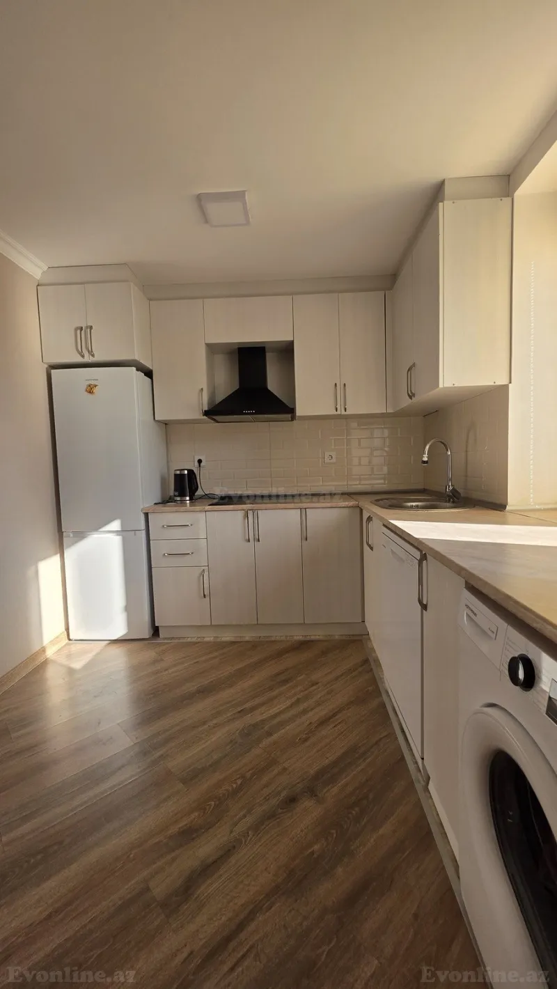 Kirayə verilir 3 otaqlı Mənzil Köhnə tikili 87 m² Bakı, Nərimanov r., Nəriman Nərimanov m — Mənzil, Bakı (3)