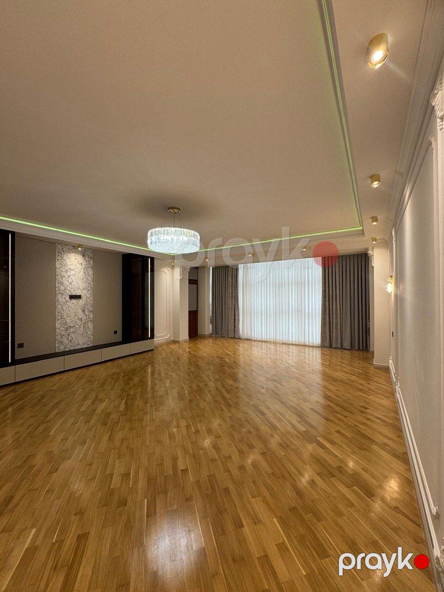 Satılır 4 otaqlı yeni tikili 240 m² — Mənzil, Bakı (3)