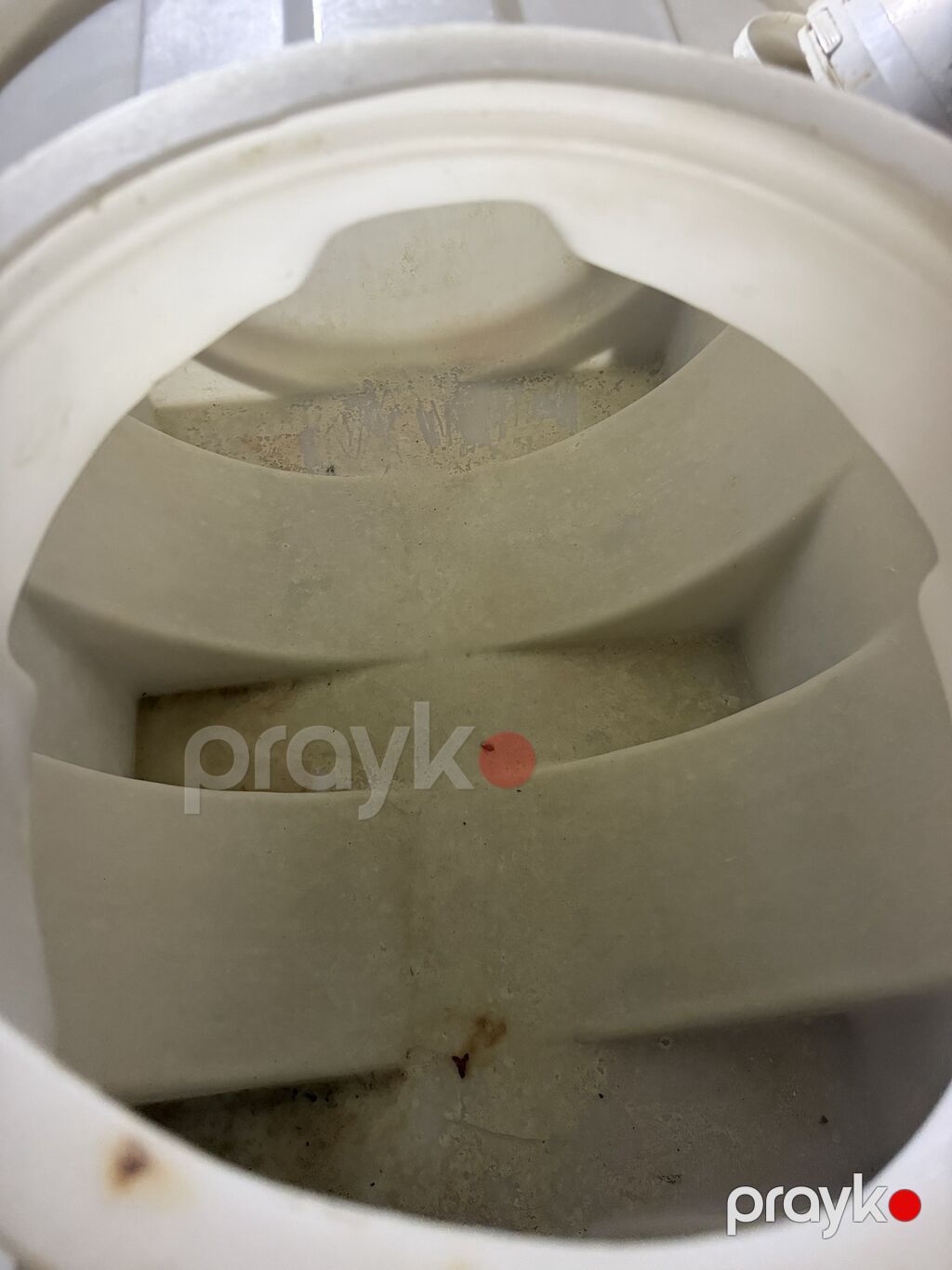 Təsvir: - 1000 litr həcmli plastik su çəni - Marka/model üzərində — Su çənləri, kanisterləri, bochkalar, Novxanı (2)