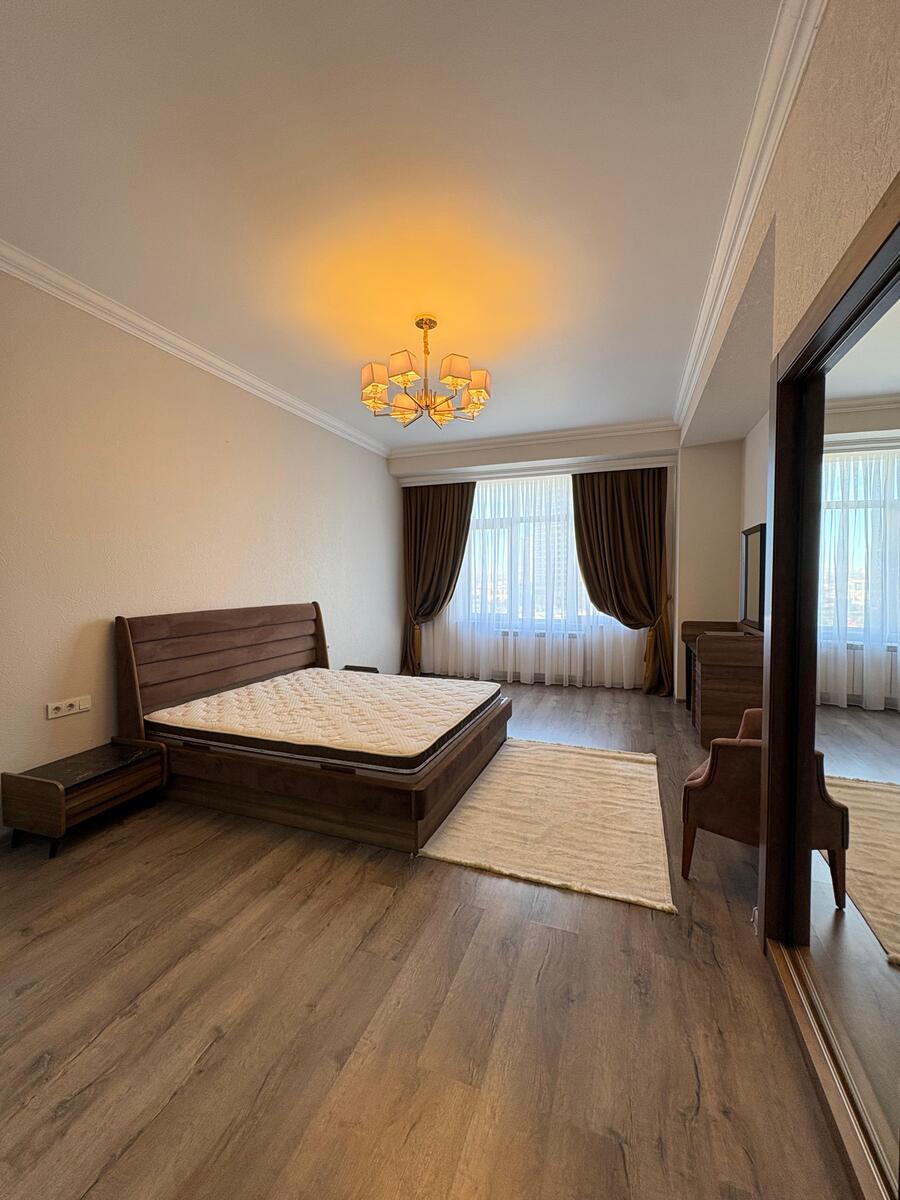 İcarəyə verilir 4 otaqlı yeni tikili 220 m² — Mənzil, Bakı (3)