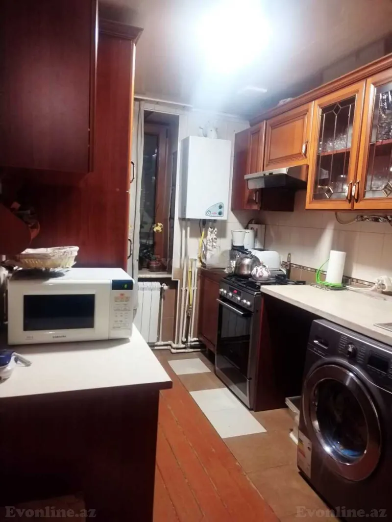 Satılır 3 otaqlı Mənzil Köhnə tikili 90 m² Bakı, Nəsimi r., 20 Yanvar m., 1-ci mikrorayon — Mənzil, Bakı (8)