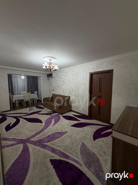 Satılır 2 otaqlı köhnə tikili 55 m²