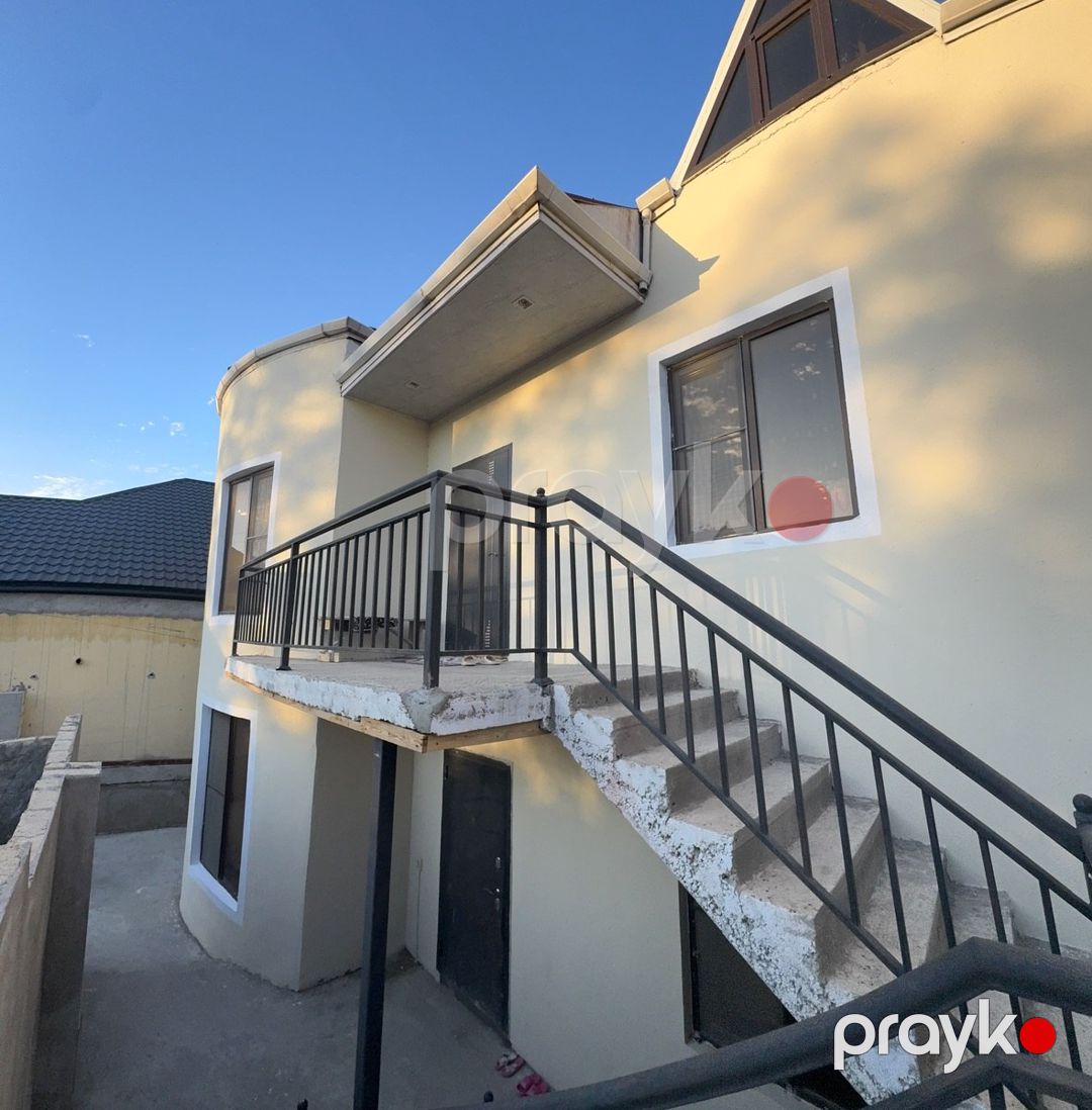 Satılır 6 otaqlı həyət evi/bağ evi 200 m² — Ev, villa, Bakı (10)