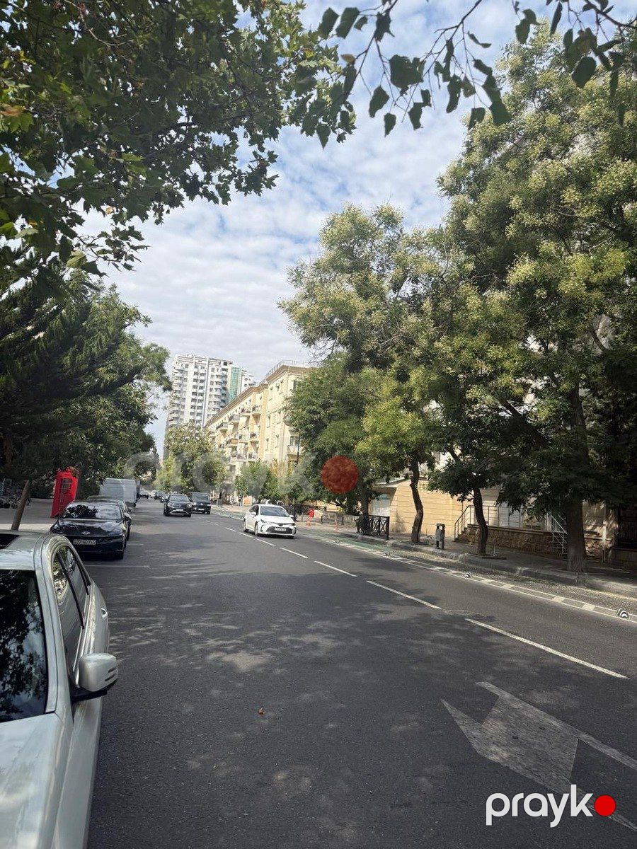 Satılır 3 otaqlı köhnə tikili 75 m² — Mənzil, Bakı (2)