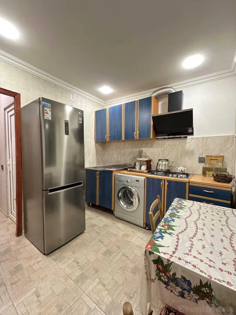 Kirayə verilir 2 otaqlı Mənzil Köhnə tikili 60 m² Bakı, Yasamal r., İnşaatçılar m — Mənzil, Bakı (6)