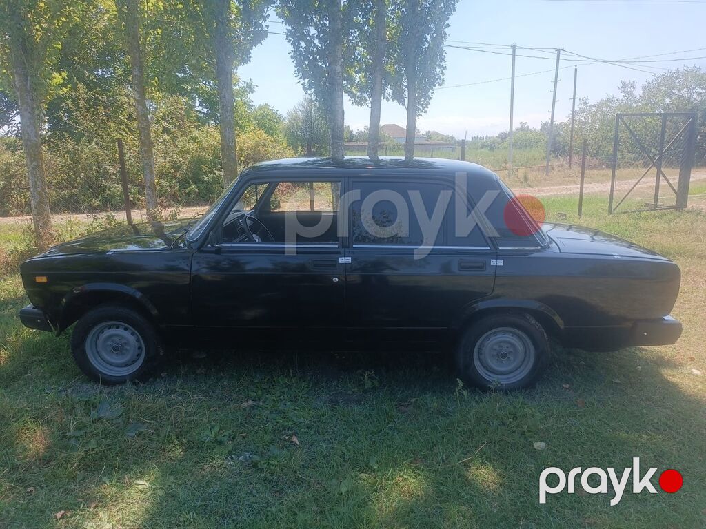 Lada 2107, qara rəng, sedan kuzov. Texniki xüsusiyyətlər — Avtomobillər, Xaçmaz (5)