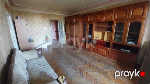 Satılır 4 otaqlı köhnə tikili 105 m²