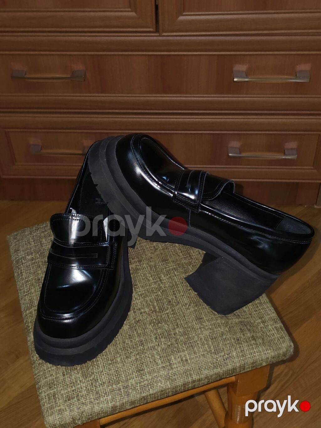 Qadın loafer ayaqqabıları – qara, parlaq üst materiallı - Model: qalın — Mokasin, Bakı (2)
