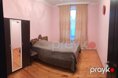 Satılır 6 otaqlı həyət evi/bağ evi 380 m² — Şəki