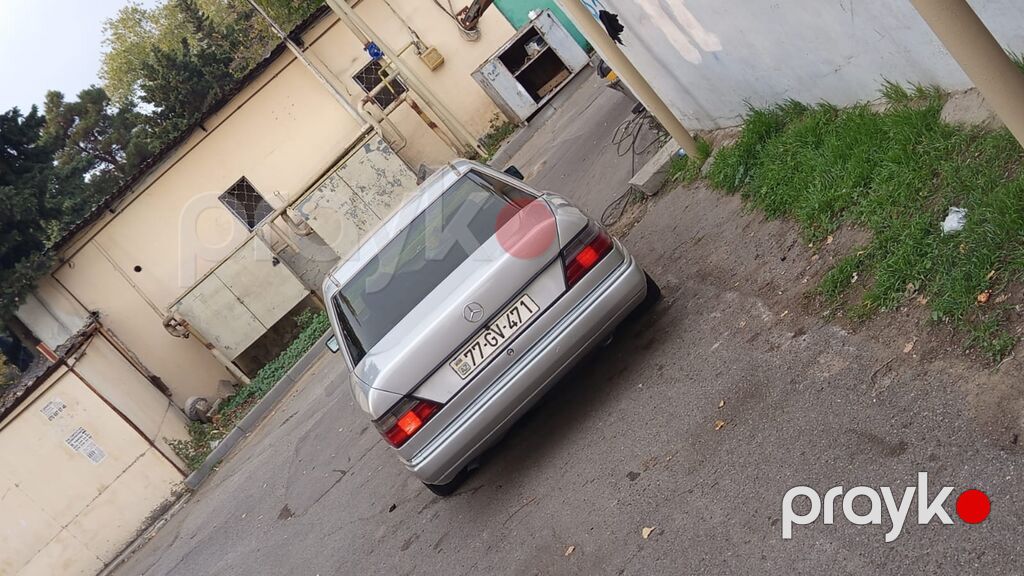 Mercedes-Benz E 220: 2.2 l 1993 il Sedan — Avtomobillər, Bakı (5)