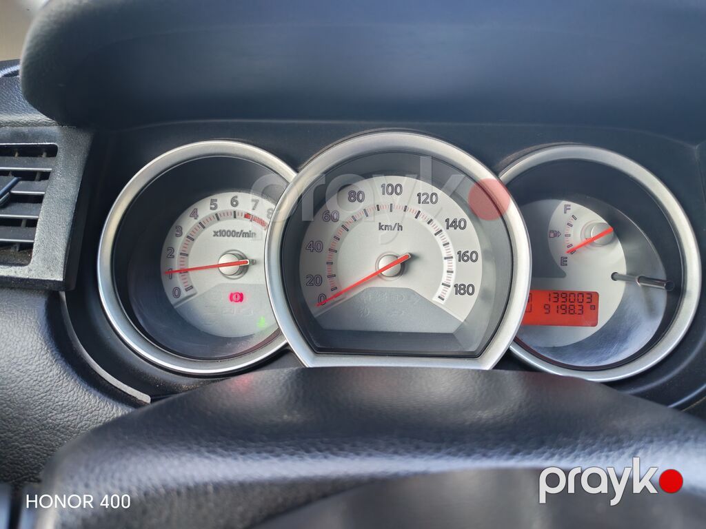 Nissan Tiida: 0.5 l 2011 il Hetçbek — Avtomobillər, Saray (8)
