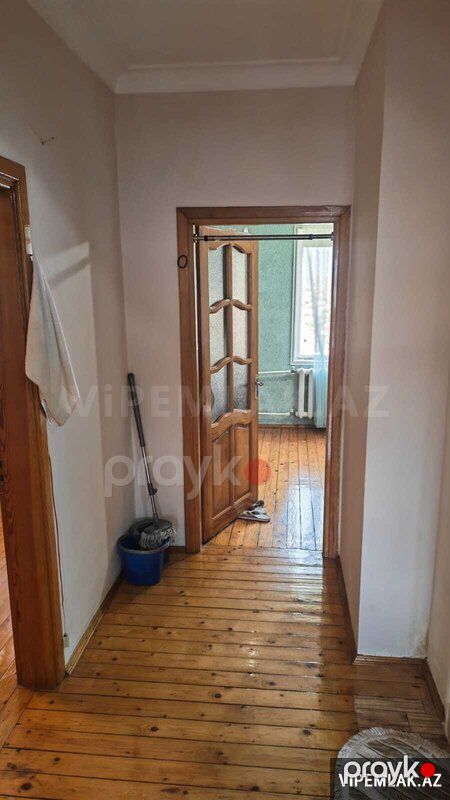 Binəqədi rayonunda 3 otaqlı Köhnə tikili Satılır, 75 m² — Mənzil, Bakı (4)