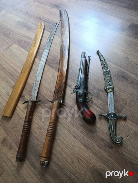 Kolleksiya üçün dekorativ tarixi üslublu dəst - 2 ədəd uzun — Digah