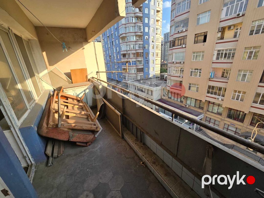 Satılır 2 otaqlı köhnə tikili 82 m² — Mənzil, Bakı (5)