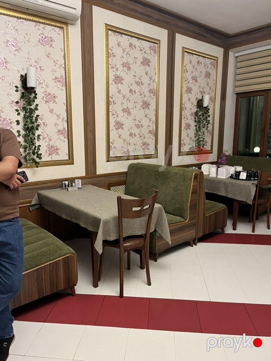 Salam,10 ədəd divan satılır 6ay qabaq alınıb,Yep yenidir real alıcıya — Digər, Qusar (2)