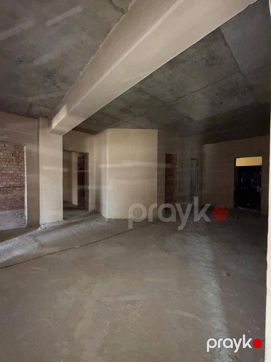 Satılır 5 otaqlı yeni tikili 300 m² — Mənzil, Bakı (9)