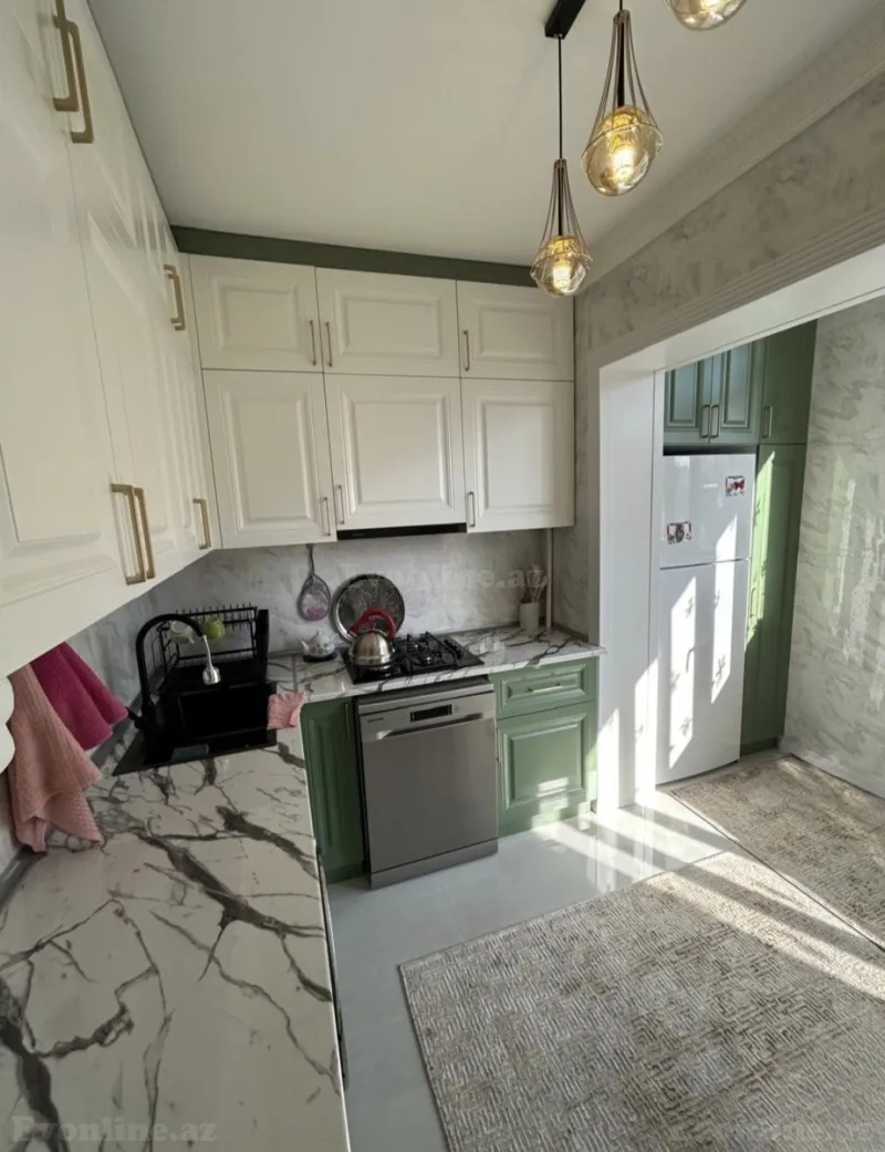 Satılır 4 otaqlı Mənzil Köhnə tikili 110 m² Bakı, Yasamal r., İnşaatçılar m., Yeni Yasamal — Mənzil, Bakı (7)
