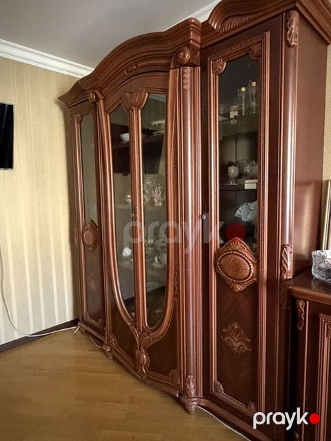 Satilir (İçindekiler satilmir.) — Bakı
