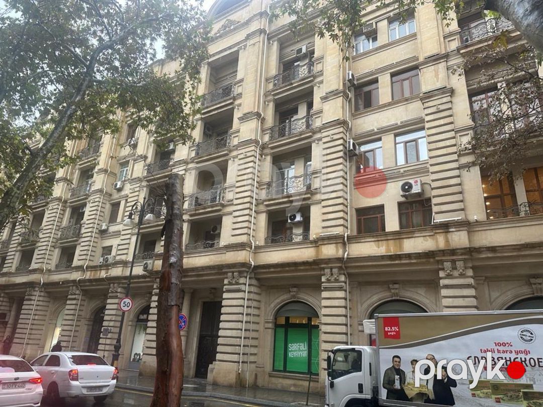 İcarəyə verilir 2 otaqlı köhnə tikili 65 m² — Mənzil, Bakı (9)