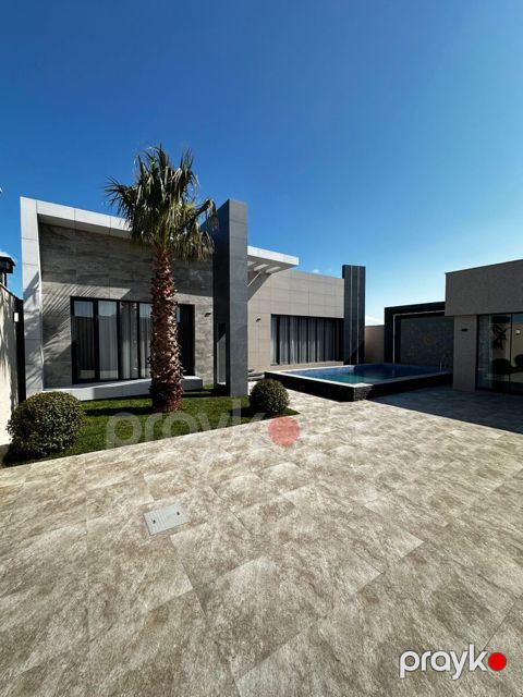 Satılır 4 otaqlı həyət evi/bağ evi 150 m² — Bakı