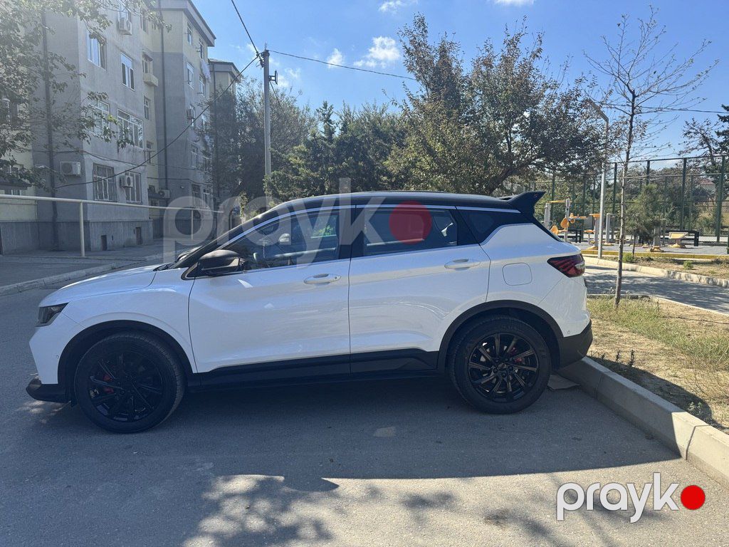 Geely Coolray, 1.5 L, 2023 il, 65 000 km — Avtomobillər, Bakı (4)