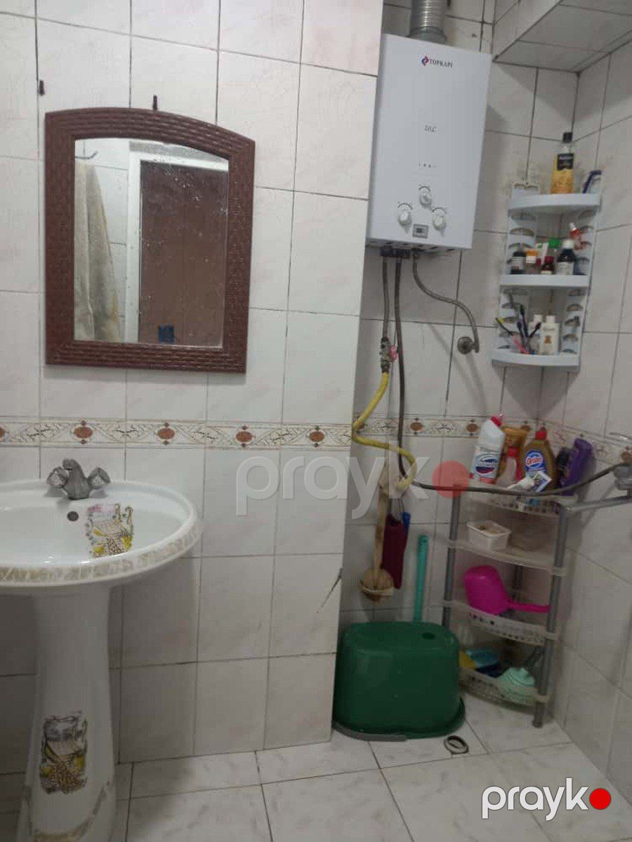 Satılır 3 otaqlı köhnə tikili 100 m² — Mənzil, Bakı (7)
