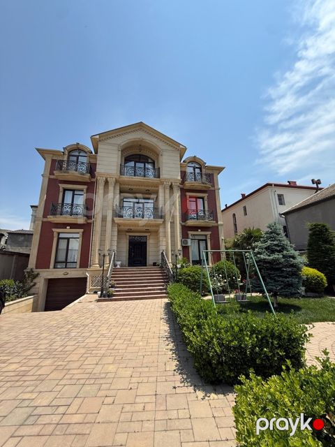 Villa, Bəhruz Nuriyev küç — Bakı