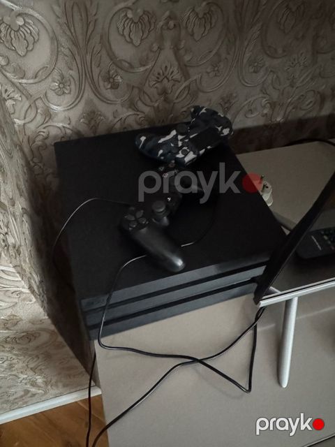 PlayStation 4 Pro 1TB — Bakı