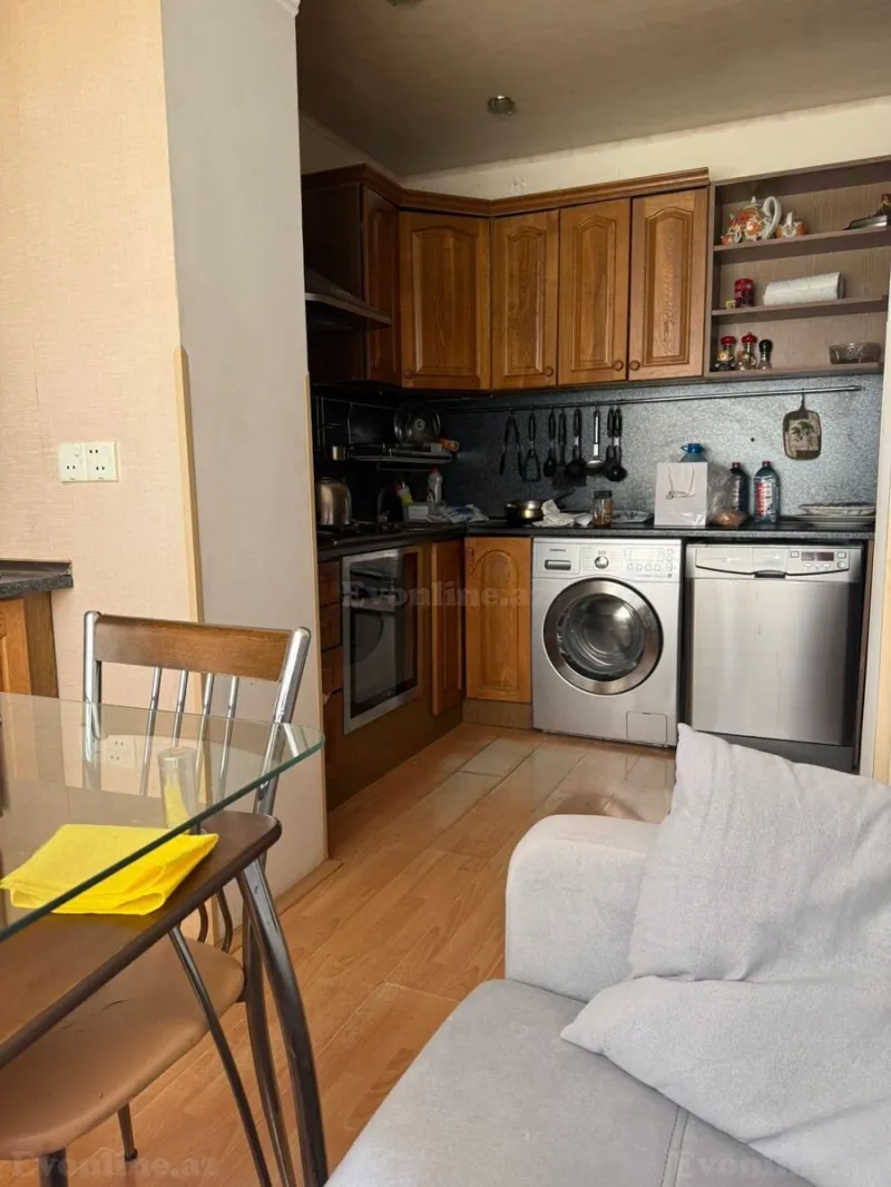 Kirayə verilir 3 otaqlı Mənzil Köhnə tikili 85 m² Bakı, Yasamal r., Elmlər Akademiyası m — Mənzil, Bakı (6)