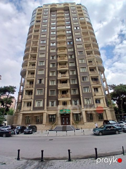 Satılır 3 otaqlı yeni tikili 147 m²