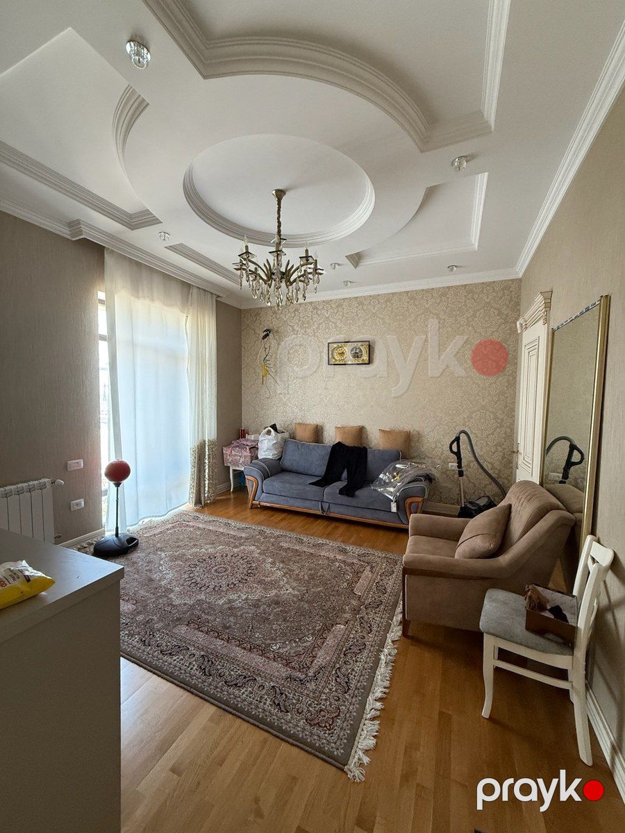 Villa, Bəhruz Nuriyev küç — Ev, villa, Bakı (6)