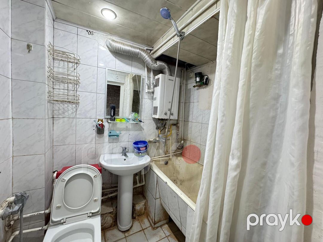 Satılır 2 otaqlı köhnə tikili 58 m² — Mənzil, Bakı (2)
