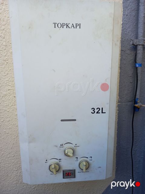 Topkapı qazla işləyən su qızdırıcısı – 32l işlek veziyyetinde űnvan — Bakı