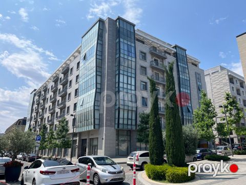 Satılır 7 otaqlı yeni tikili 752 m² — Bakı