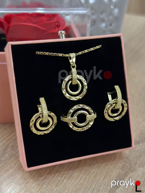 Bijuteriya dəsti boyunbağı, sırğalar və üzük 12633_3