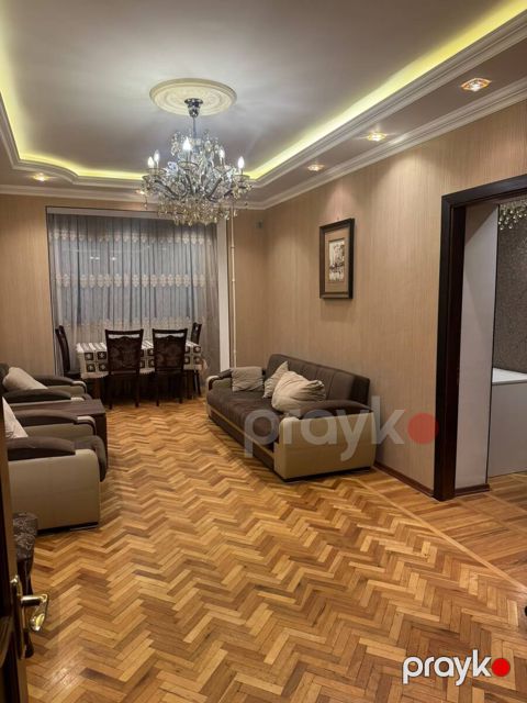İcarəyə verilir 3 otaqlı köhnə tikili 90 m² — Bakı