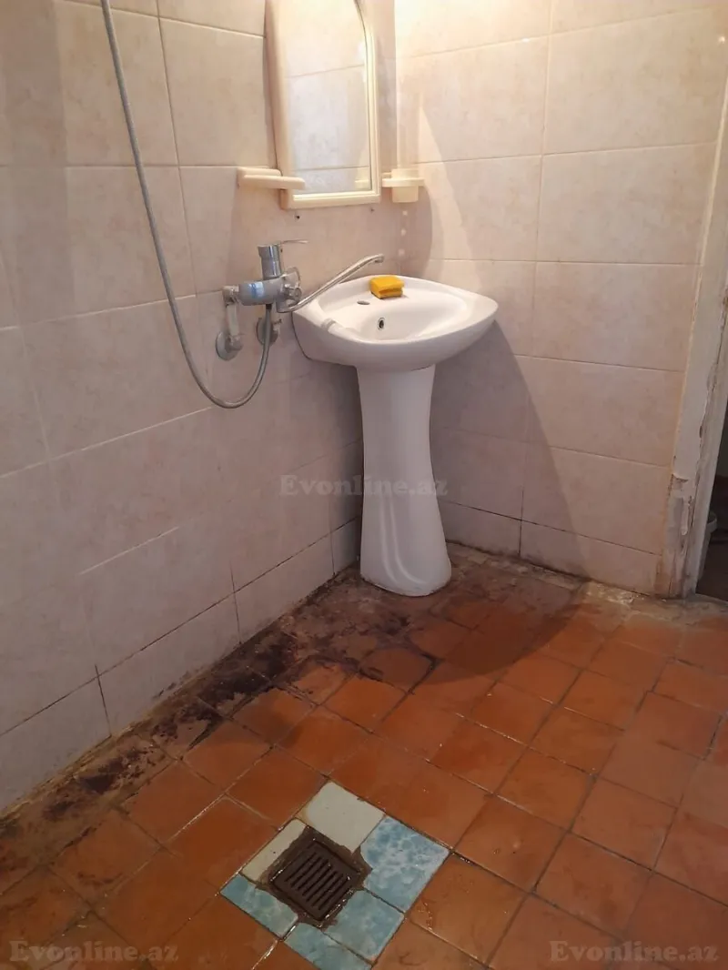 Kirayə verilir 2 otaqlı Mənzil Köhnə tikili 45 m² Bakı, Nəsimi r., Memar Əcəmi m — Mənzil, Bakı (6)
